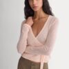 2026-09-27_F-SWTR-AAP-TOP-LS-PCH_03.jpg Wrap Top in Air Alpaca | Pale Peach