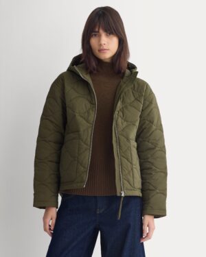 2026-10-04_F-OTWR-QLN-LINE-HD-OLV_01.jpg Re:Cycled Nylon Hooded Liner | Olive Night