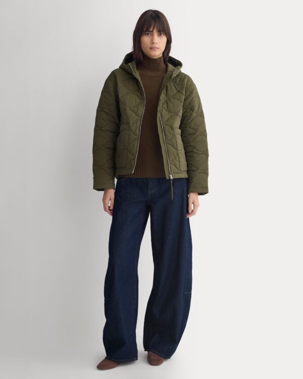 2026-10-04_F-OTWR-QLN-LINE-HD-OLV_02.jpg Re:Cycled Nylon Hooded Liner | Olive Night